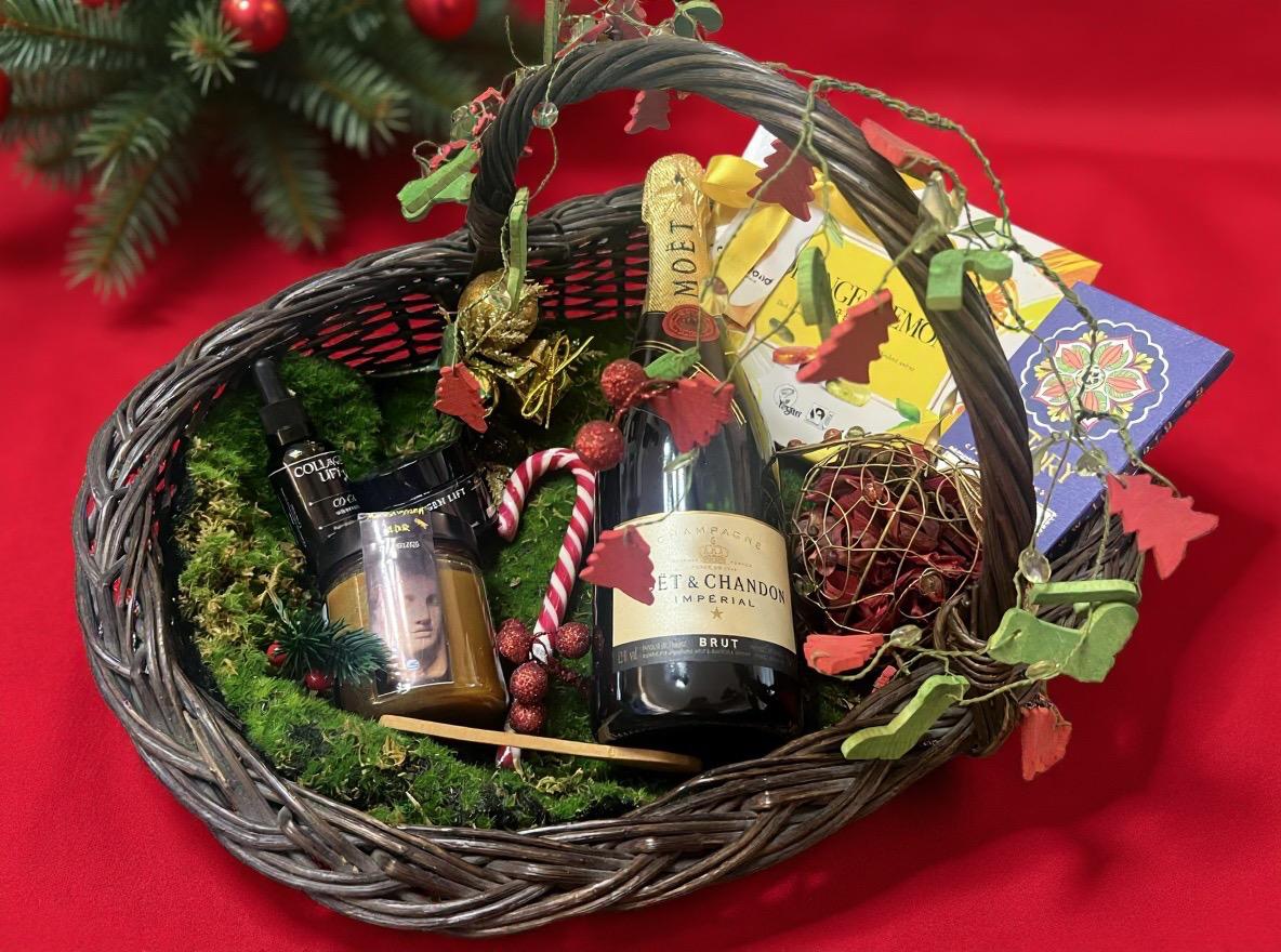Hellenic Wellbeing – Luxury Beauty, Wellness & Gourmet Christmas Basket