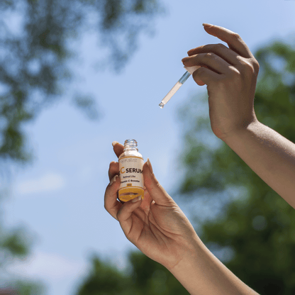 Le Serum – Vitamina C Booster – Ser intensiv pentru liftingul pielii de 24 de ore