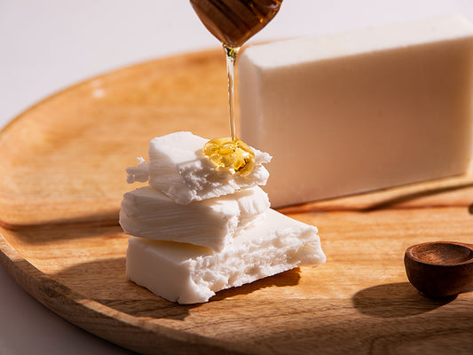 Săpun cu lapte de măgăriță și miere 100gr
