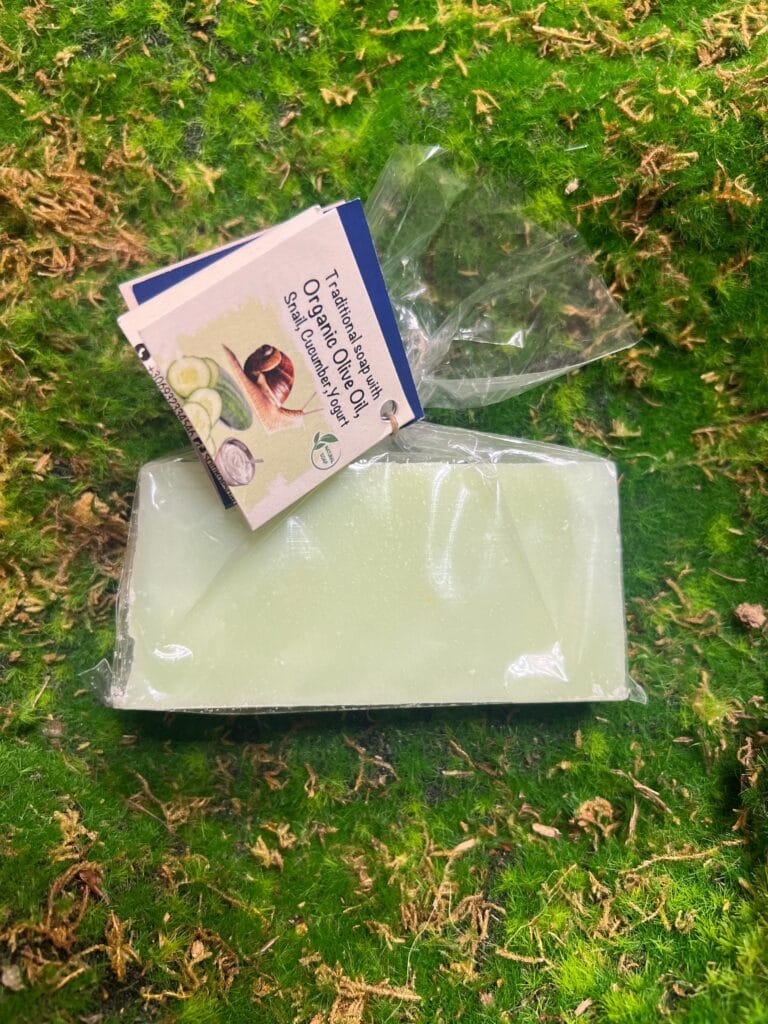 Soap with snail extract, cucumber, yogurt and organic olive oil - 140gr