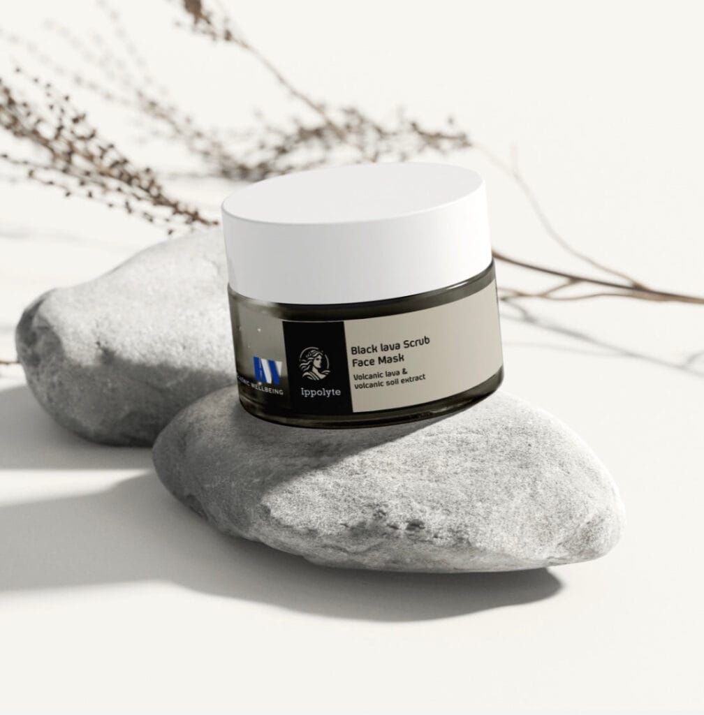 BLACK  LAVA SCRUB FACE MASK - Ippolyte
