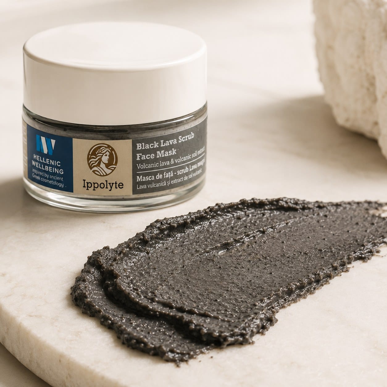 BLACK  LAVA SCRUB FACE MASK - Ippolyte